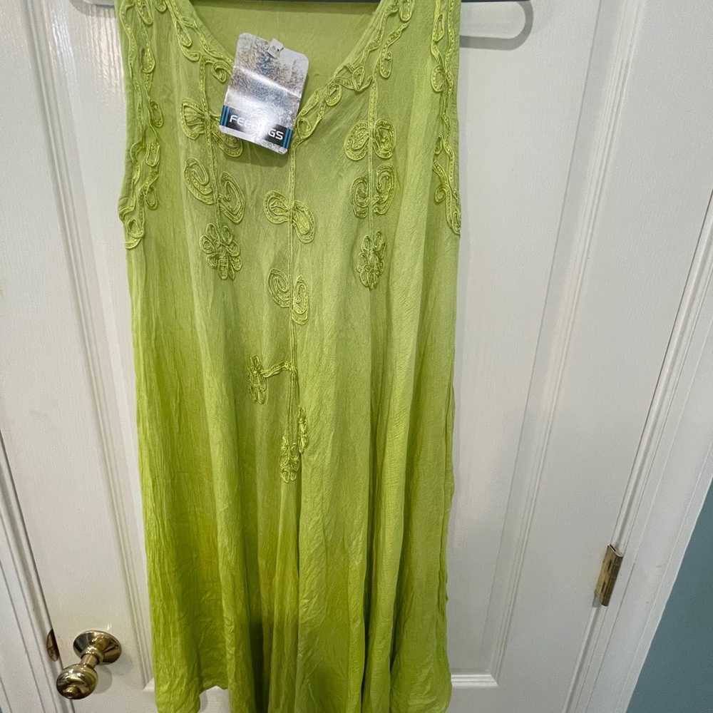 NEW WITH TAGS Green embroidered cover up / flowy dress, one size fits most